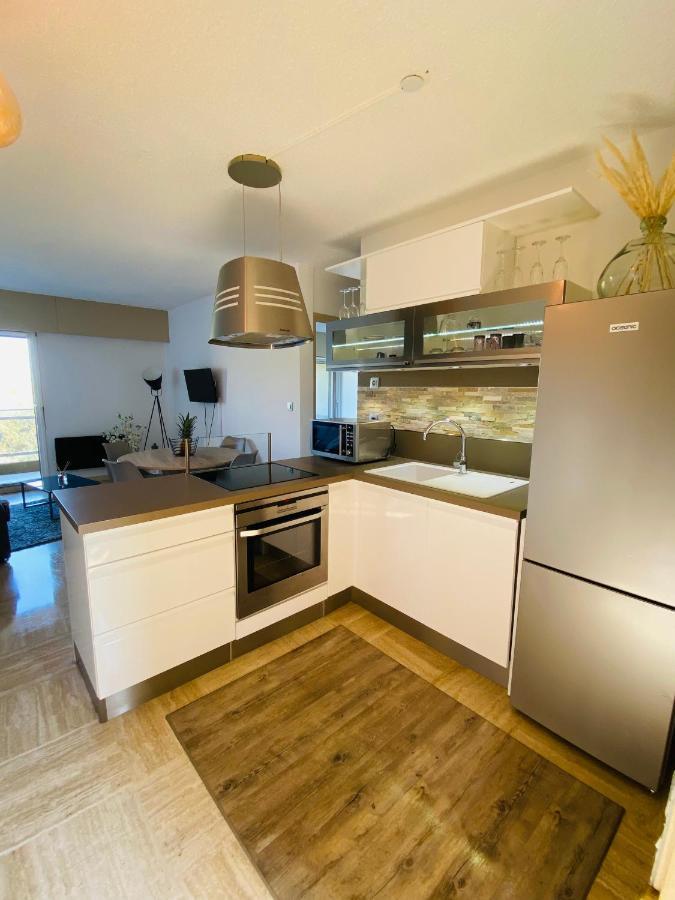 Appartement Cote D'Azur Plage - Piscine - Tennis Villeneuve-Loubet Exterior foto